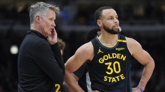 华体会体育登录-师徒情谊！科尔：永远不会离开库里 拥有他很幸运